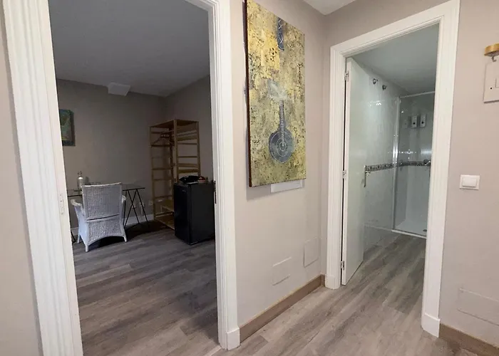 Ifema 5 Minutes Airport 10 Private Room With Bathroom Independent Entrance